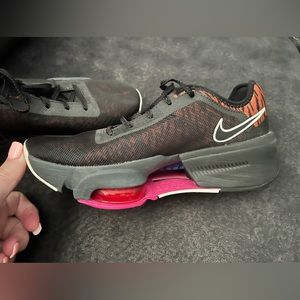 Nike athlete tennis shoes